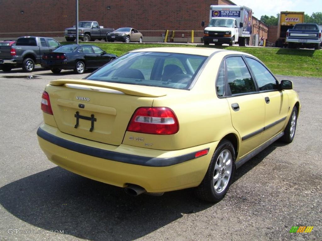 2001 S40 1.9T SE - Panama Yellow / Off Black photo #4