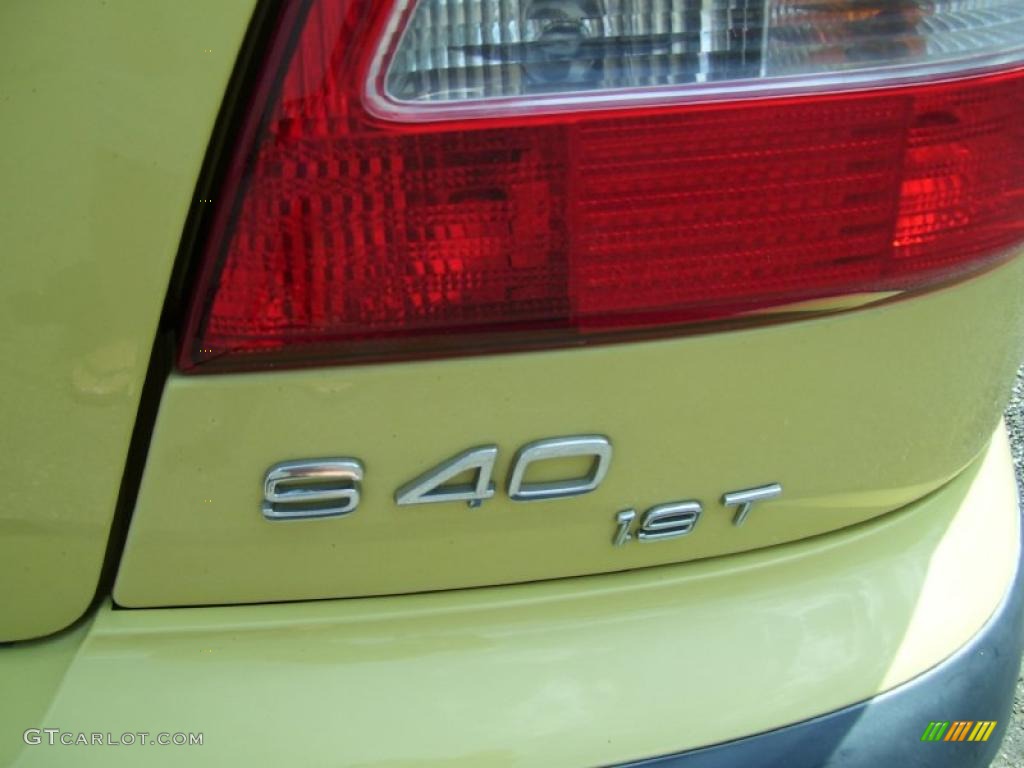 2001 S40 1.9T SE - Panama Yellow / Off Black photo #9