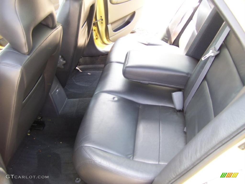 2001 S40 1.9T SE - Panama Yellow / Off Black photo #16