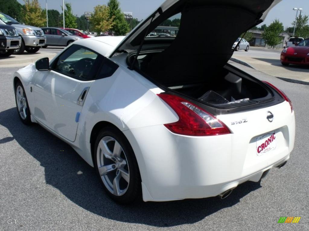 2010 370Z Touring Coupe - Pearl White / Gray Leather photo #11