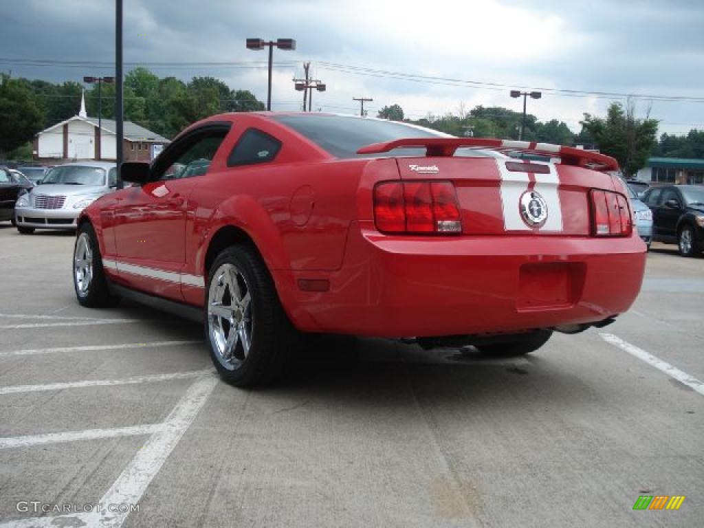 2005 Mustang V6 Deluxe Coupe - Torch Red / Dark Charcoal photo #6