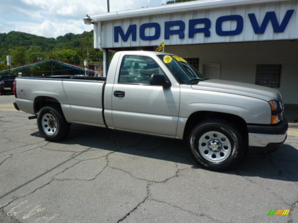 2006 Silverado 1500 Work Truck Regular Cab 4x4 - Silver Birch Metallic / Dark Charcoal photo #2