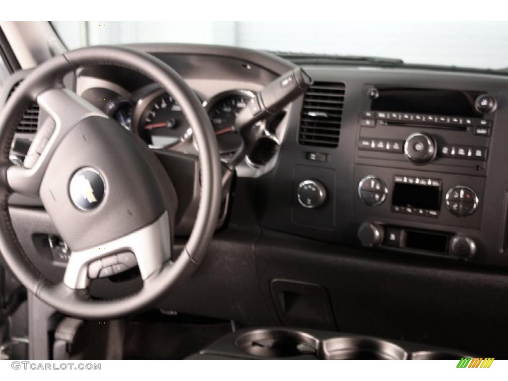 2011 Silverado 2500HD LT Crew Cab 4x4 - Sheer Silver Metallic / Ebony photo #8