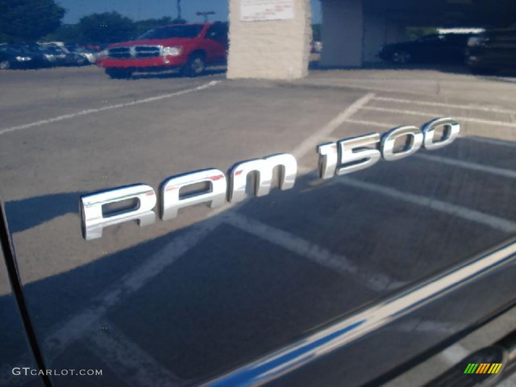 2005 Ram 1500 SLT Quad Cab 4x4 - Patriot Blue Pearl / Taupe photo #29
