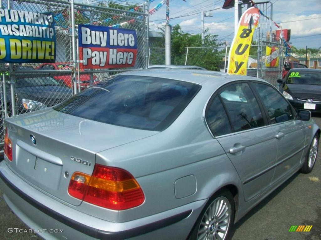 2002 3 Series 330i Sedan - Titanium Silver Metallic / Black photo #2