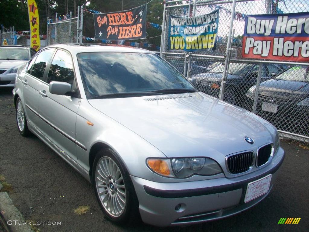 2002 3 Series 330i Sedan - Titanium Silver Metallic / Black photo #15