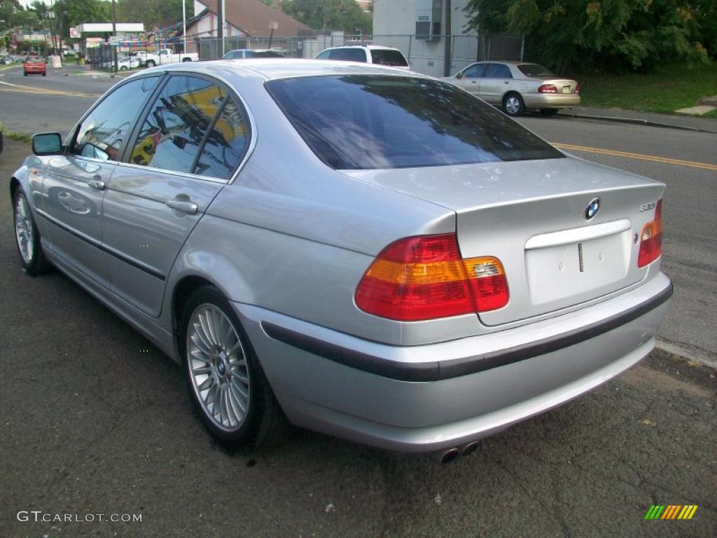 2002 3 Series 330i Sedan - Titanium Silver Metallic / Black photo #17