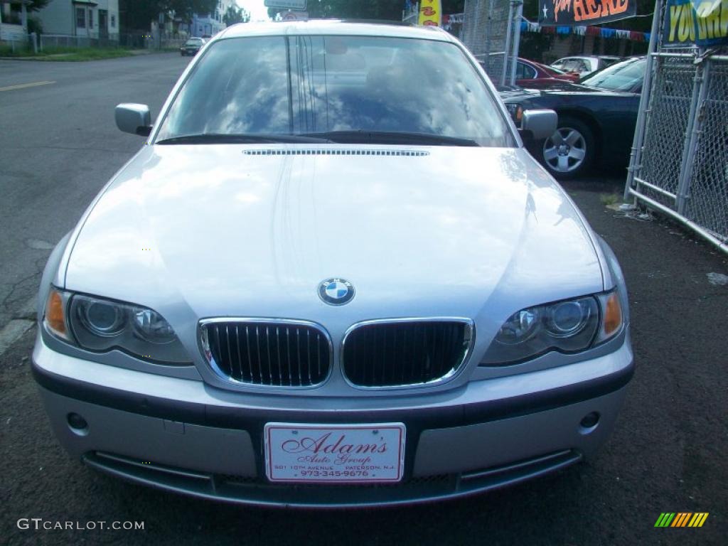 2002 3 Series 330i Sedan - Titanium Silver Metallic / Black photo #19