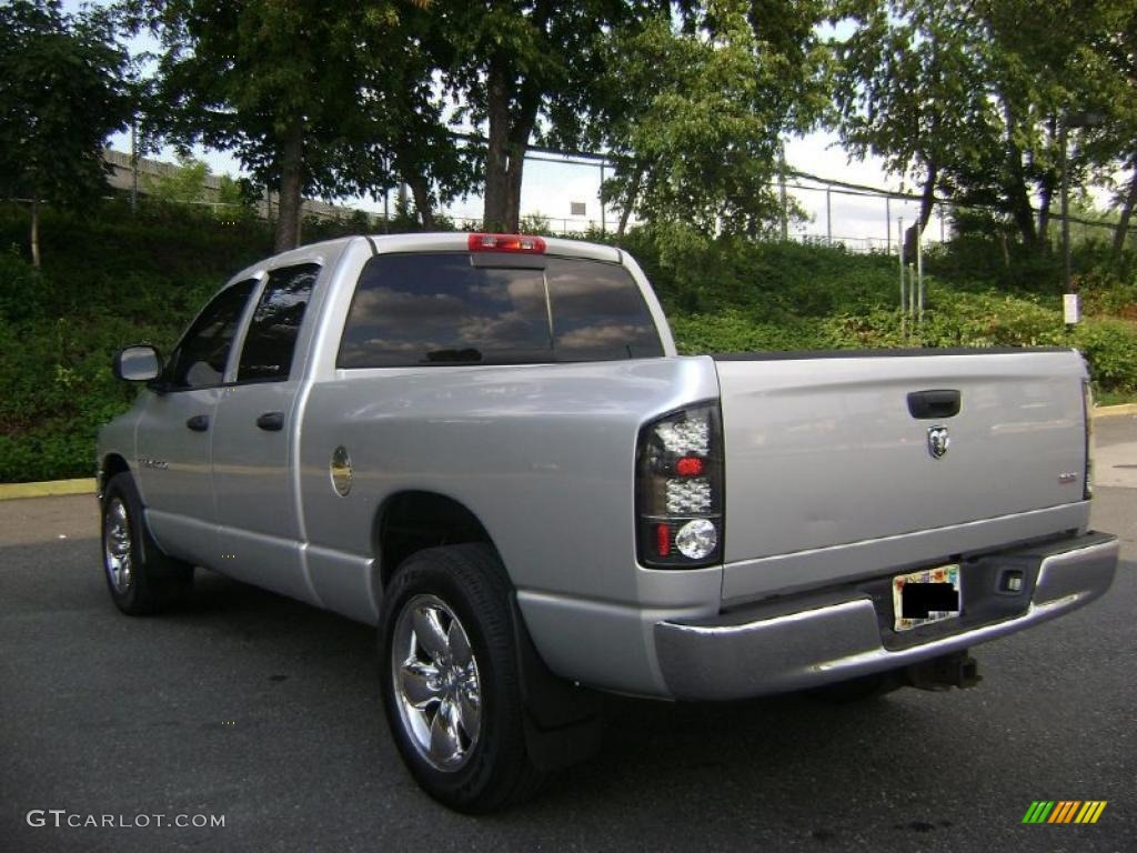 2005 Ram 1500 SLT Quad Cab - Bright Silver Metallic / Dark Slate Gray photo #9