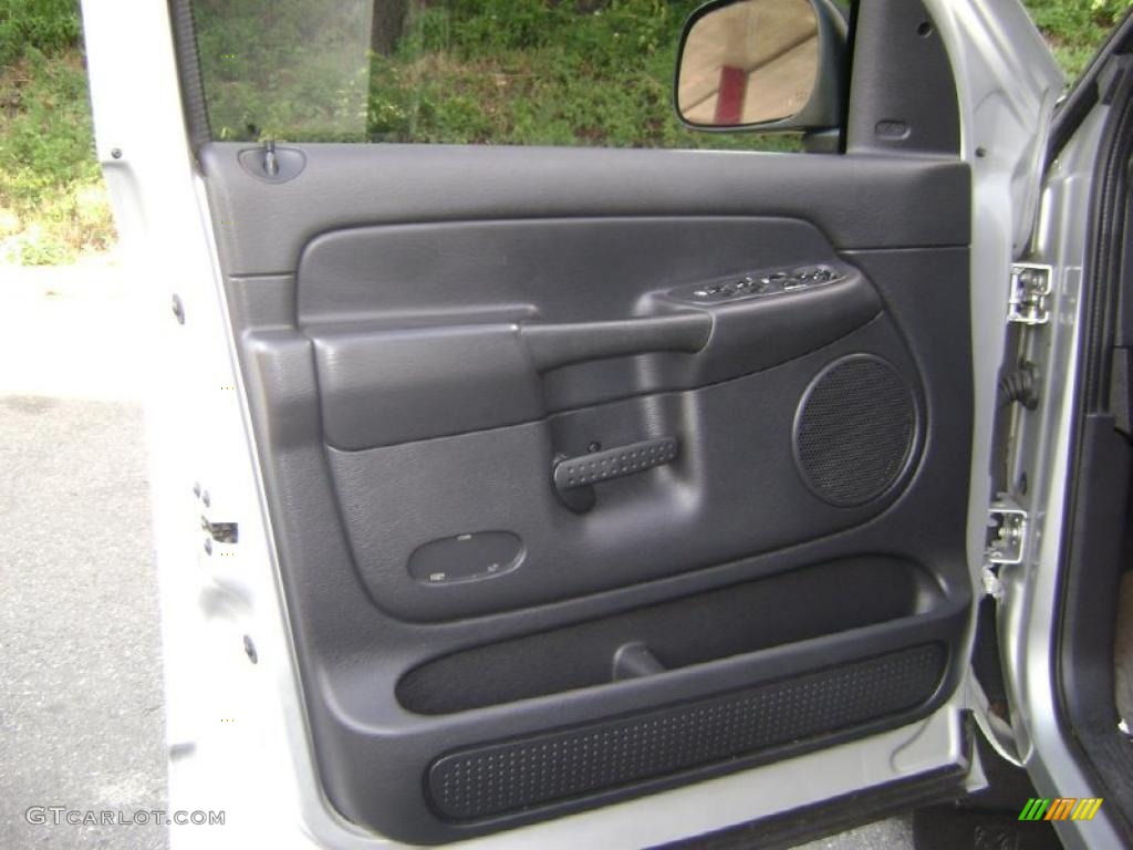 2005 Ram 1500 SLT Quad Cab - Bright Silver Metallic / Dark Slate Gray photo #22