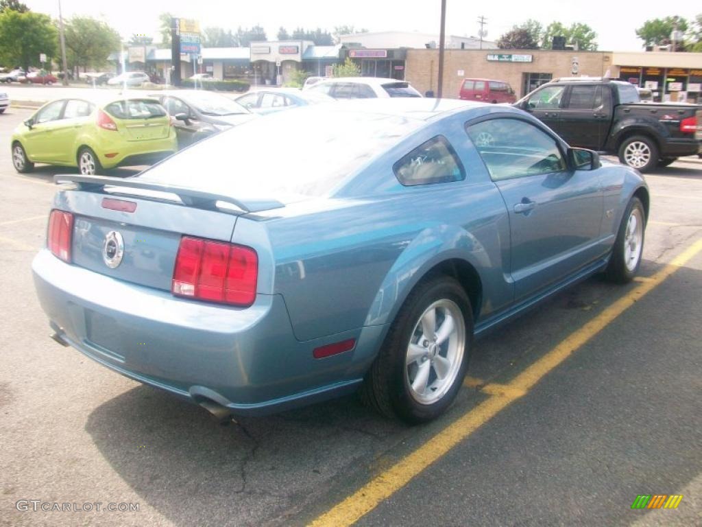 2007 Mustang GT Premium Coupe - Windveil Blue Metallic / Medium Parchment photo #4