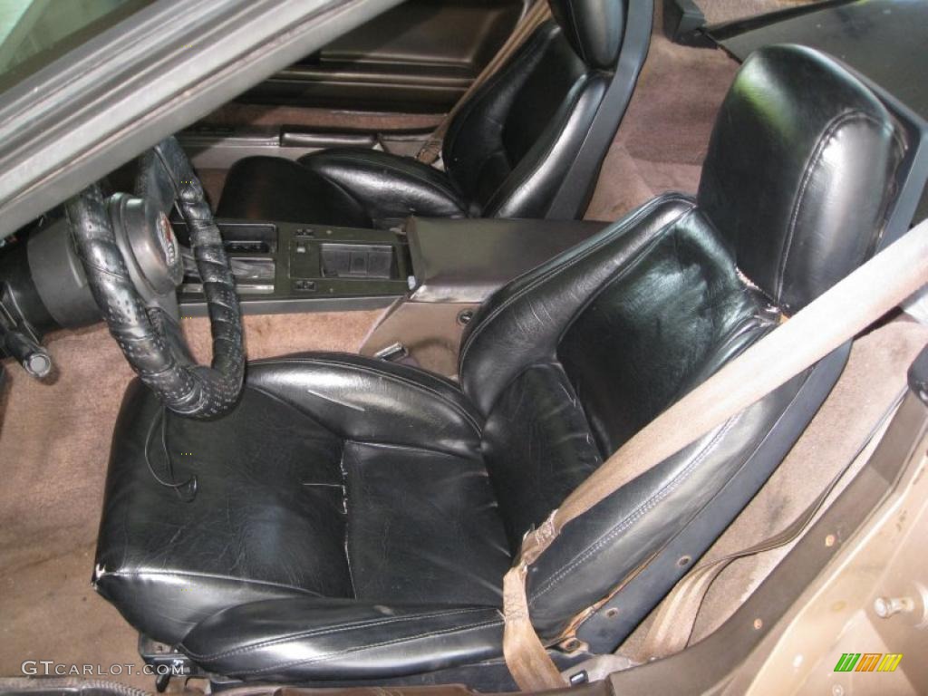 1985 Corvette Coupe - Light Bronze Metallic / Saddle photo #20