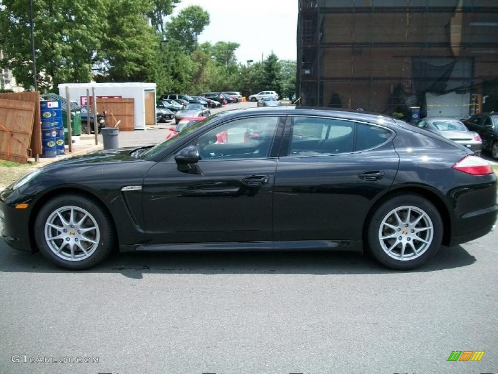 2011 Panamera 4 - Basalt Black Metallic / Black photo #8