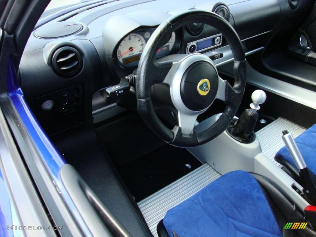 2005 Lotus Elise Standard Elise Model Blue Steering Wheel Photo #33828138
