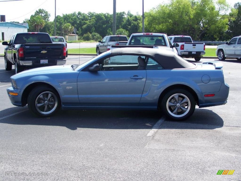 2005 Mustang GT Deluxe Convertible - Windveil Blue Metallic / Light Graphite photo #1