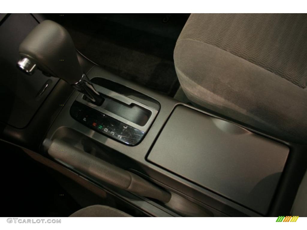 2006 Camry LE - Aspen Green Pearl / Stone Gray photo #15