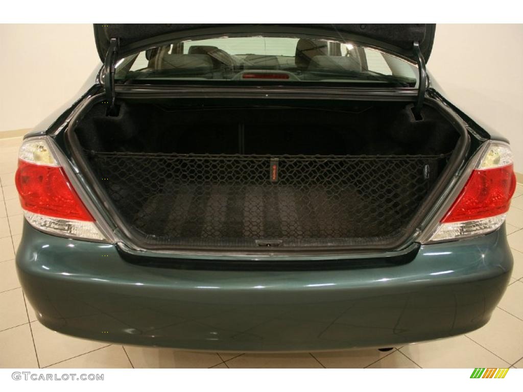 2006 Camry LE - Aspen Green Pearl / Stone Gray photo #22