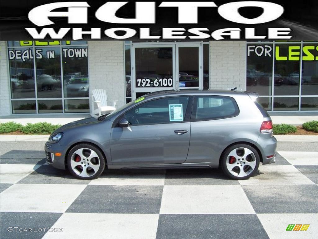 2010 GTI 2 Door - United Gray Metallic / Interlagos Plaid Cloth photo #1