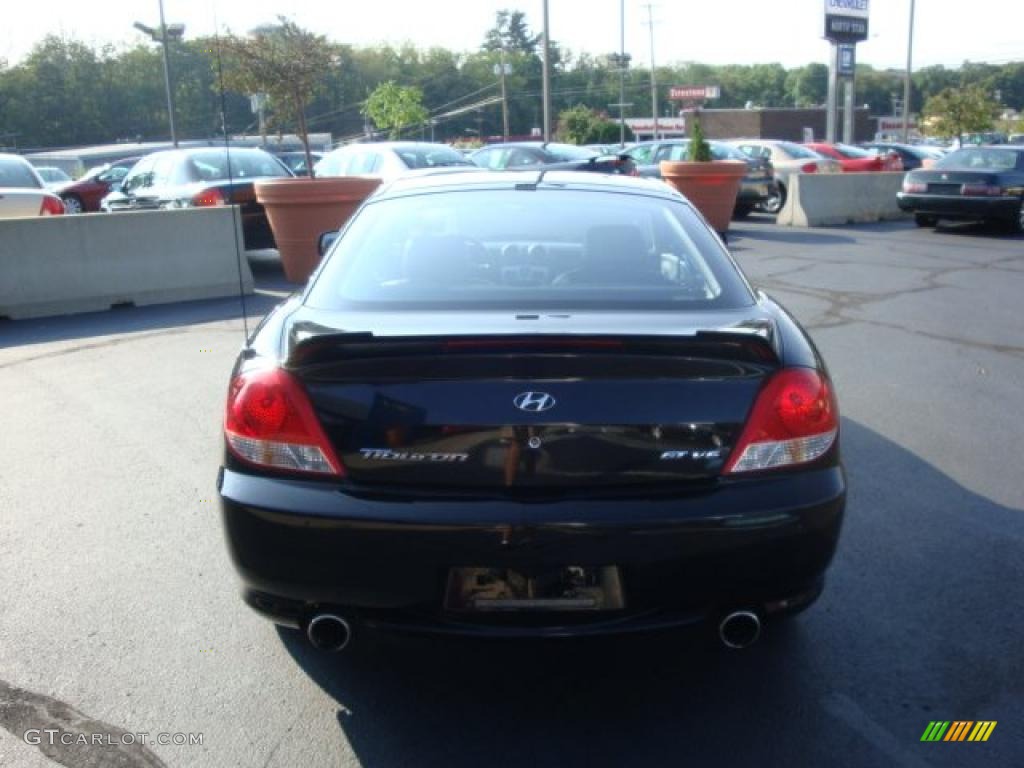 2005 Tiburon GT - Obsidian Black / Black/Red photo #4