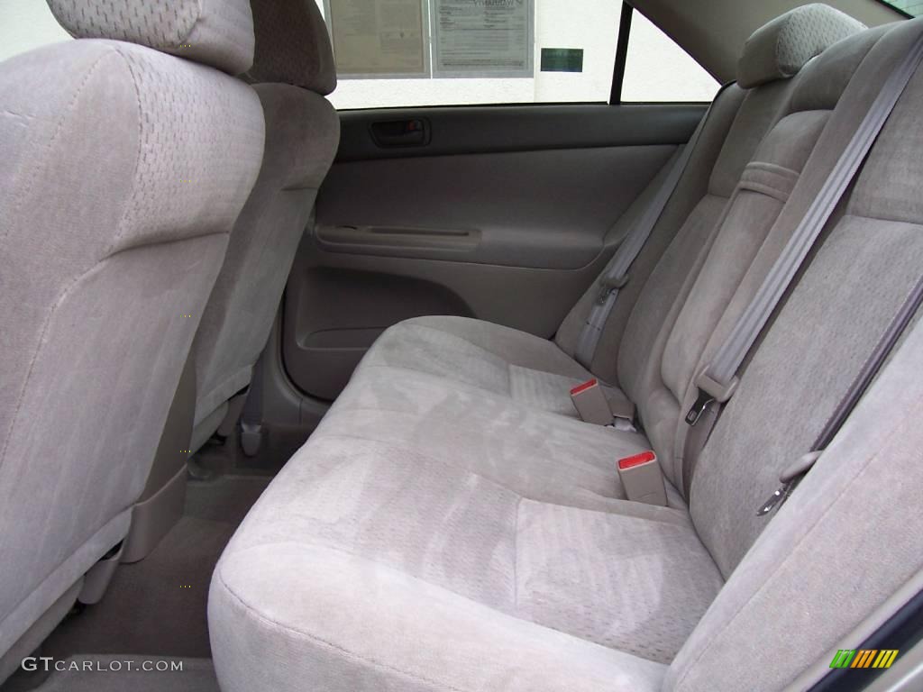 2003 Camry LE - Desert Sand Mica / Taupe photo #10