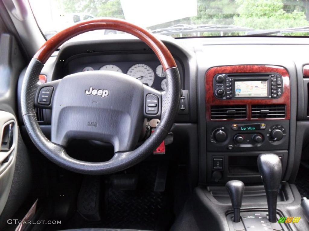 2004 Grand Cherokee Overland 4x4 - Graphite Metallic / Dark Slate Gray photo #16
