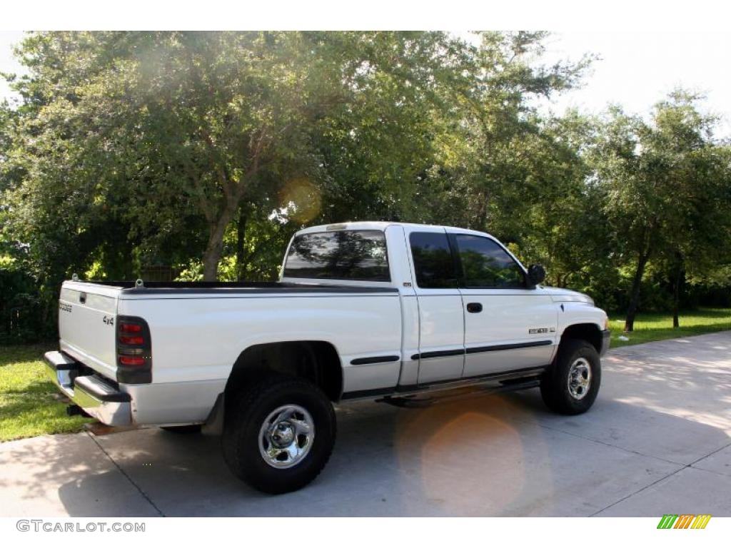 1998 Ram 1500 Laramie SLT Extended Cab 4x4 - Bright White / Gray photo #9