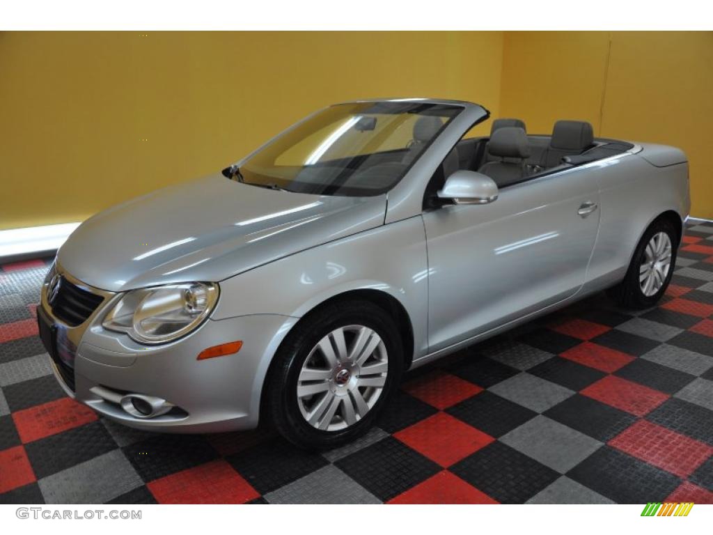 Silver Essence Metallic Volkswagen Eos