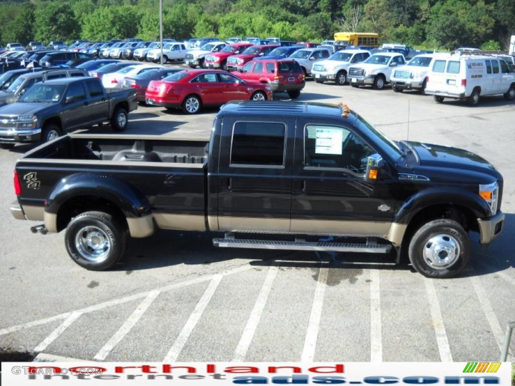 2011 F450 Super Duty King Ranch Crew Cab 4x4 Dually - Tuxedo Black Metallic / Chapparal Leather photo #5