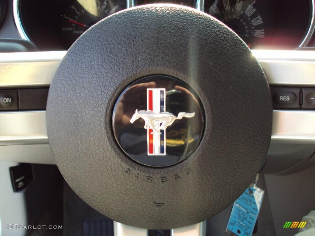 2006 Mustang GT Premium Coupe - Satin Silver Metallic / Light Graphite photo #20