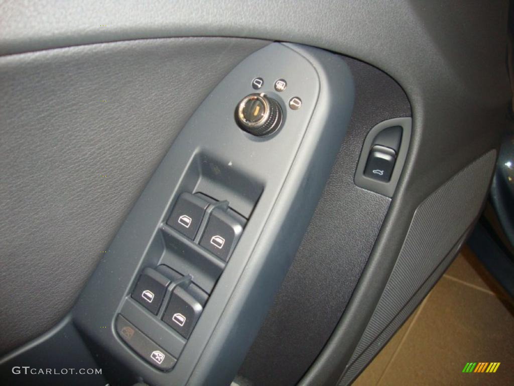 2011 A4 2.0T quattro Sedan - Meteor Grey Pearl / Black photo #10