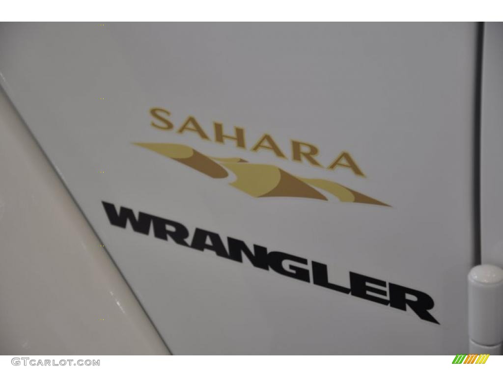 2010 Wrangler Sahara 4x4 - Stone White / Dark Khaki/Medium Khaki photo #5