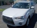 2010 Diamond White Pearl Mitsubishi Outlander GT 4WD  photo #1