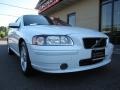 Ice White - S60 2.5T Photo No. 5