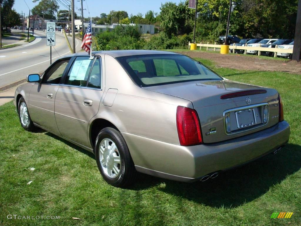 2004 DeVille Sedan - Cashmere / Shale photo #7