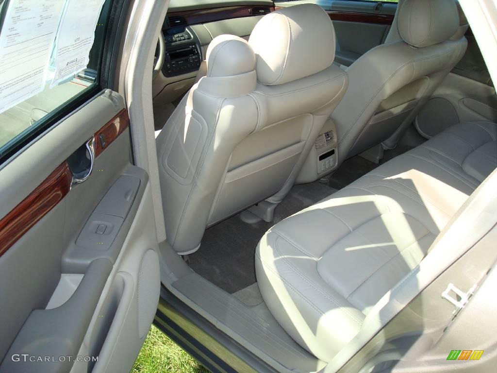 2004 DeVille Sedan - Cashmere / Shale photo #16