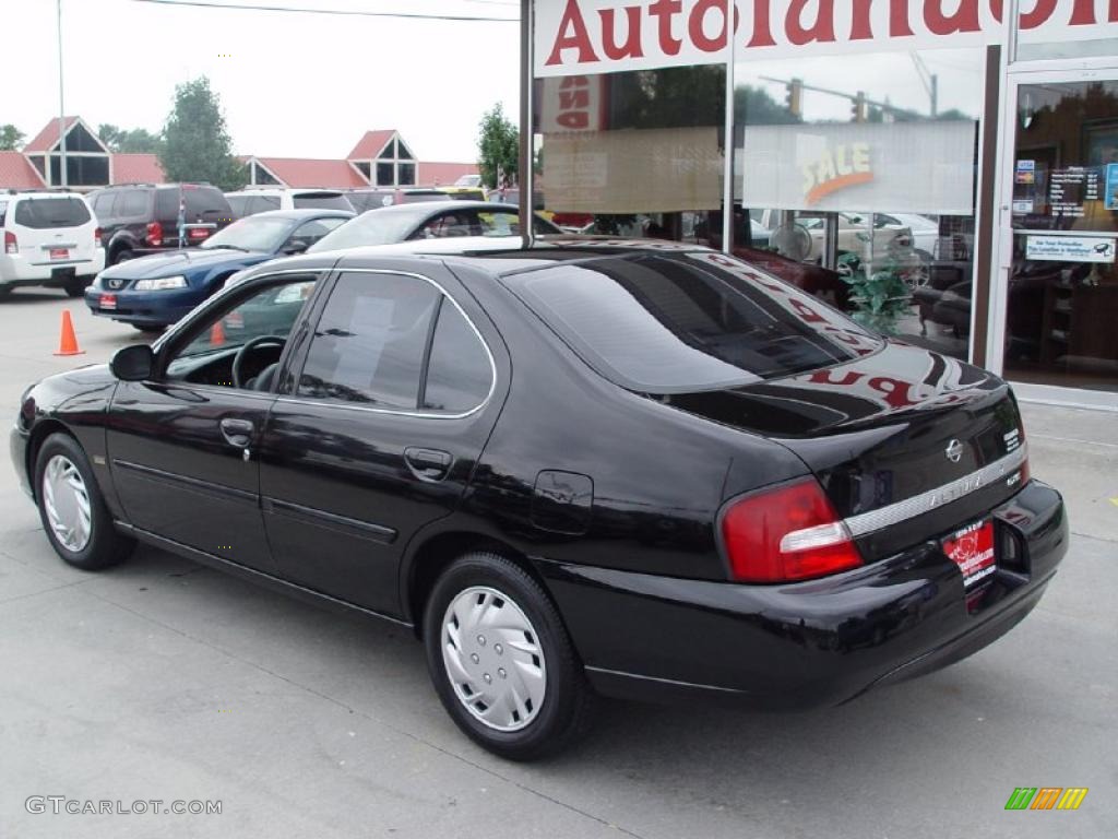 2001 Altima GXE - Super Black / Dusk photo #5