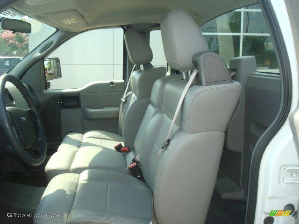 2005 F150 XL Regular Cab - Oxford White / Medium Flint Grey photo #11