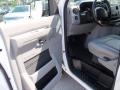 Oxford White - E Series Van E150 XL Commericial Photo No. 16