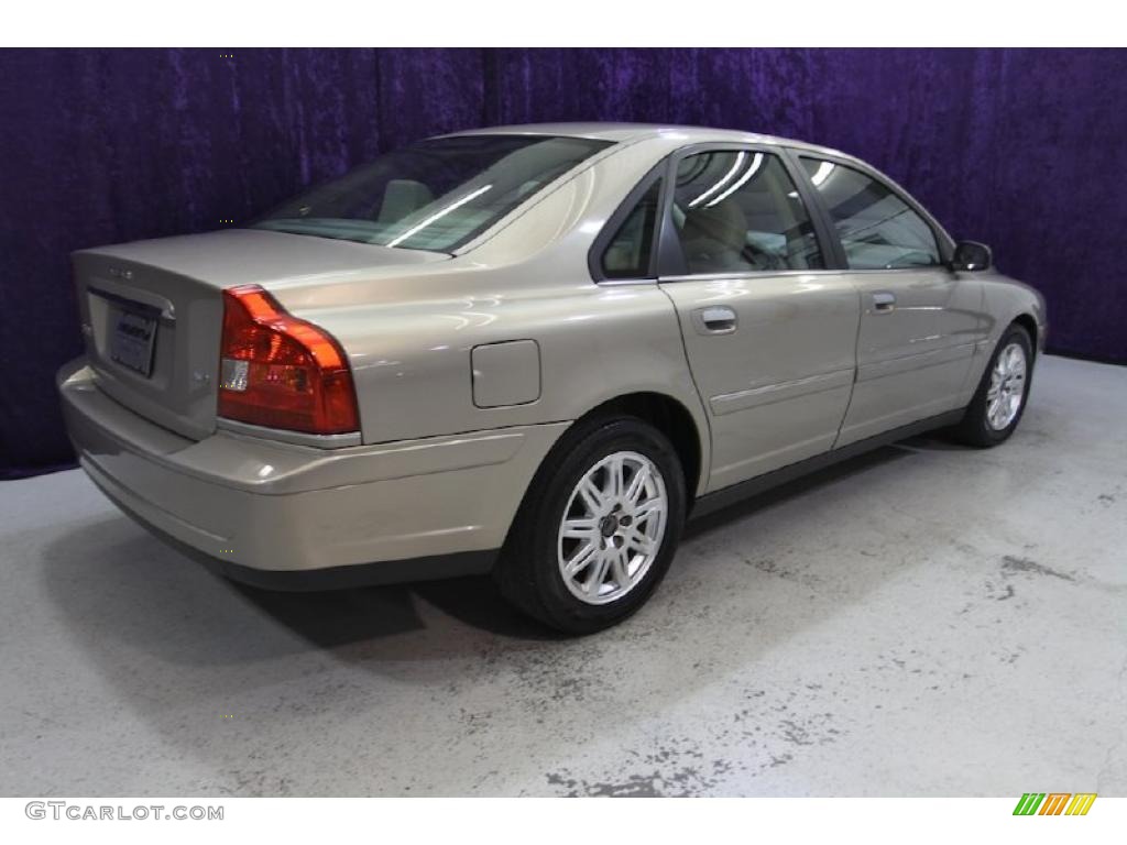 2004 S80 2.5T AWD - Ash Gold Metallic / Light Sand photo #34