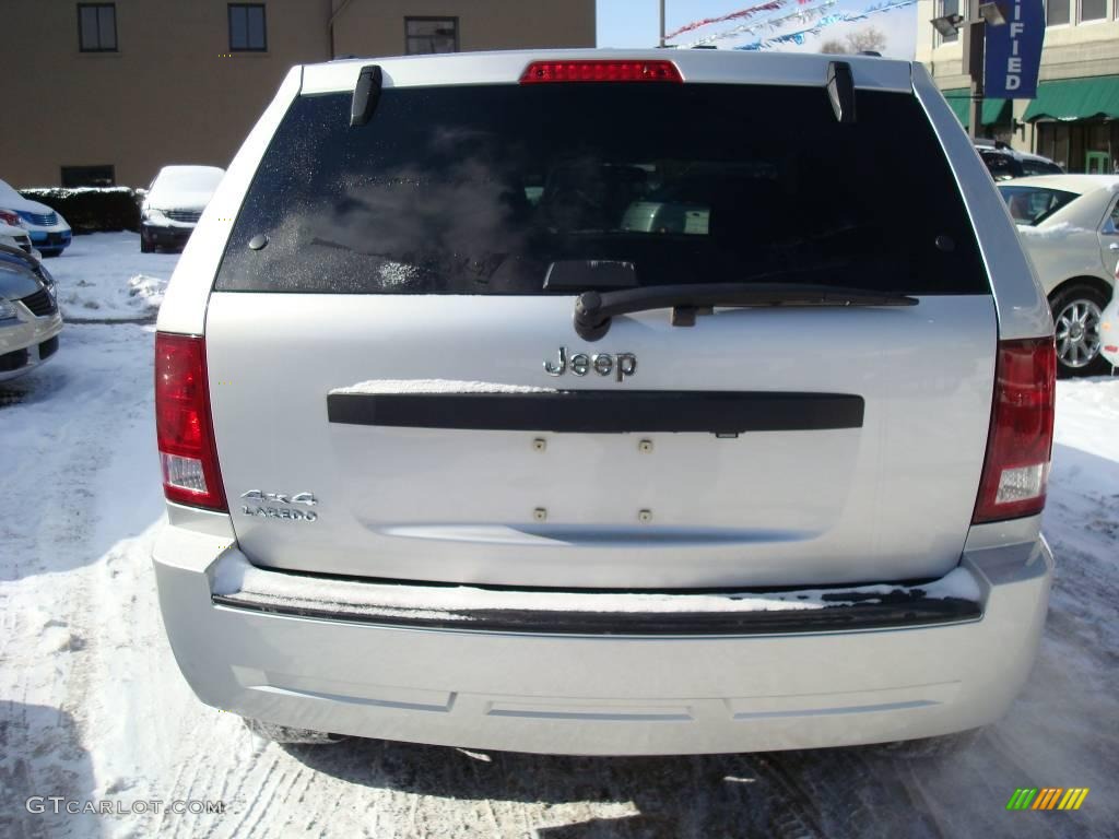 2008 Grand Cherokee Laredo 4x4 - Bright Silver Metallic / Dark Slate Gray photo #3