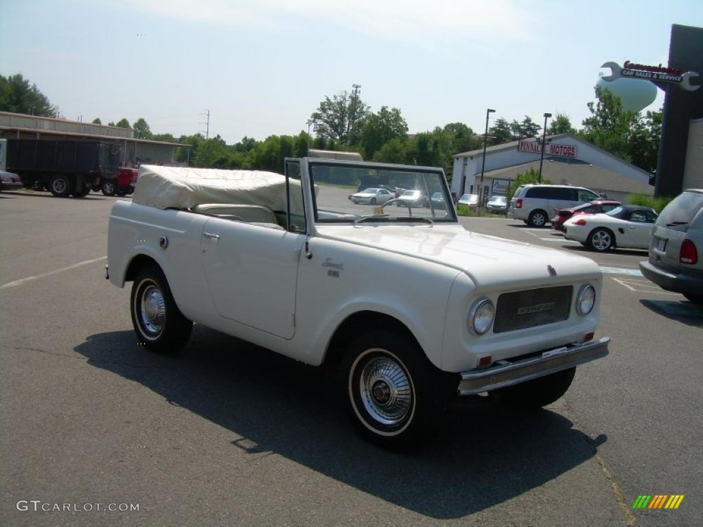 White 1967 International Scout 800 Soft Top Exterior Photo #33883534