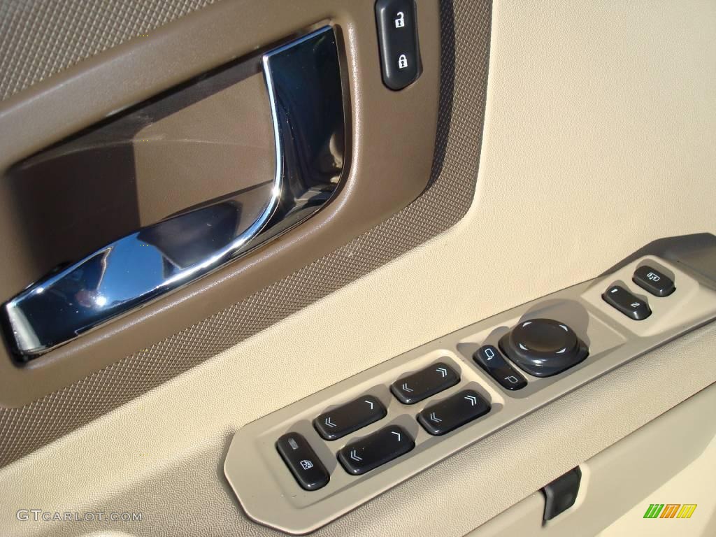 2006 SRX V6 - Sand Storm / Cashmere photo #12