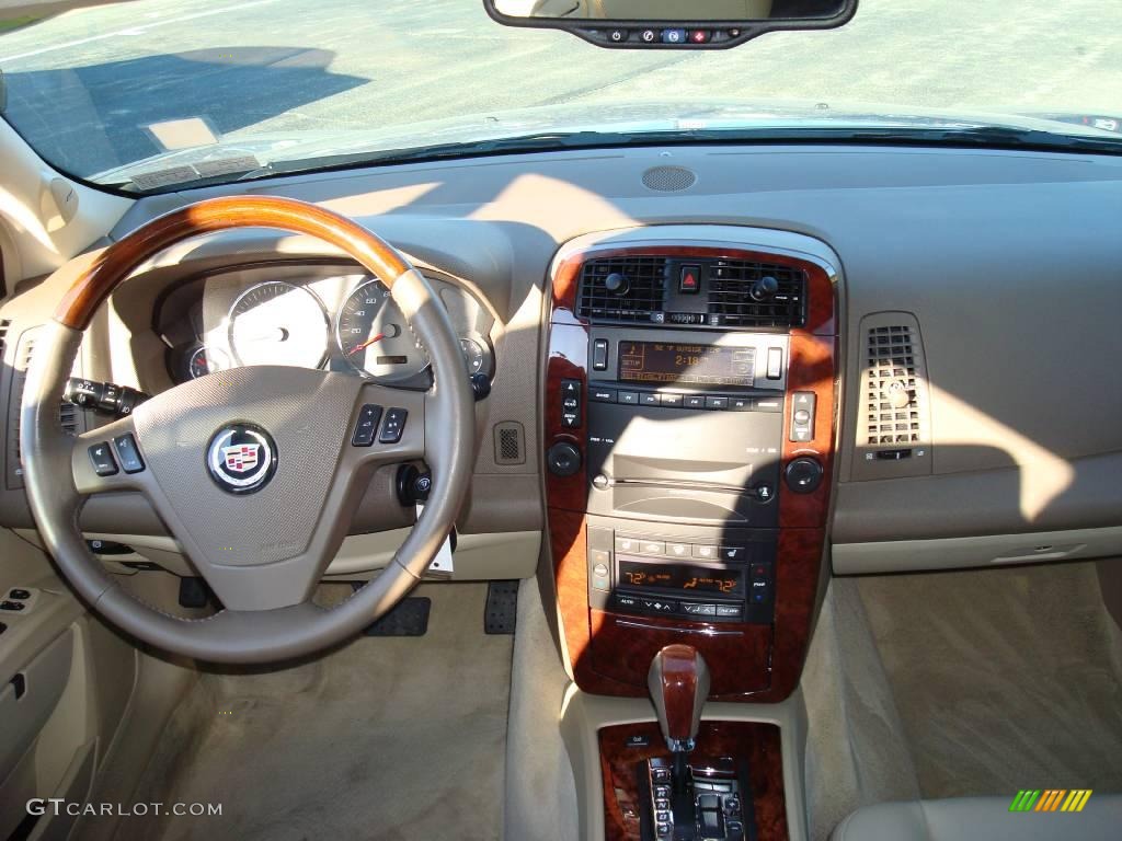 2006 SRX V6 - Sand Storm / Cashmere photo #15