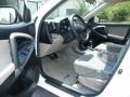 Super White - RAV4 I4 Photo No. 13