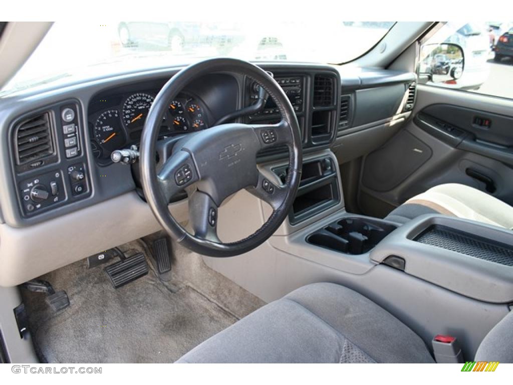 2003 Suburban 1500 4x4 - Black / Tan/Neutral photo #13