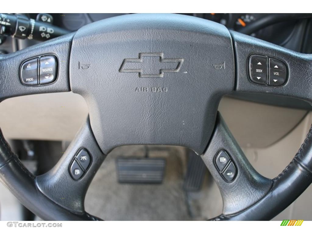 2003 Suburban 1500 4x4 - Black / Tan/Neutral photo #14