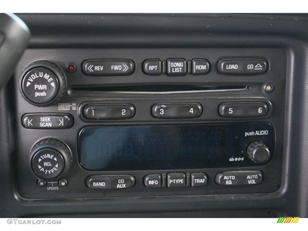 2003 Suburban 1500 4x4 - Black / Tan/Neutral photo #15