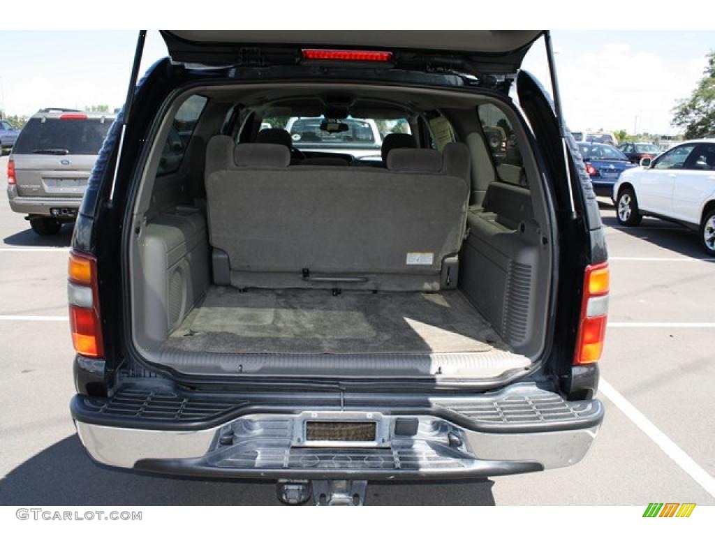 2003 Suburban 1500 4x4 - Black / Tan/Neutral photo #25