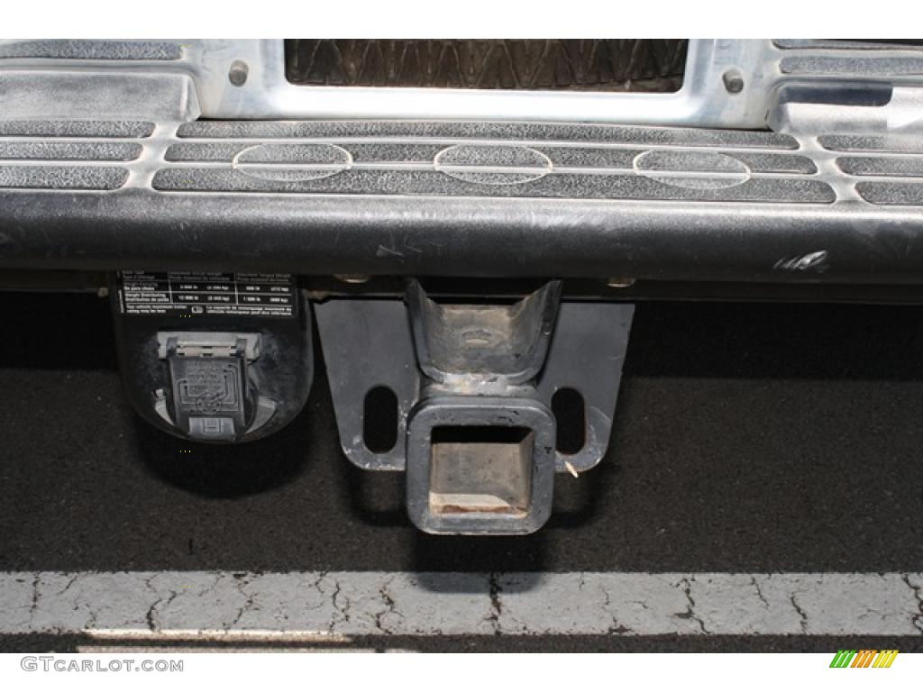 2003 Suburban 1500 4x4 - Black / Tan/Neutral photo #26