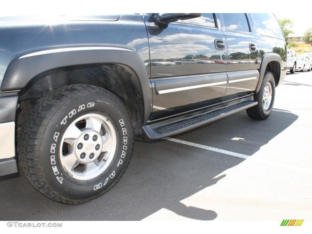 2003 Suburban 1500 4x4 - Black / Tan/Neutral photo #29